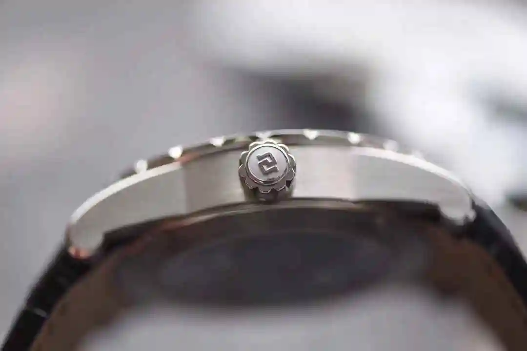 General Watches Roger Duby 3800 Watch view 8
