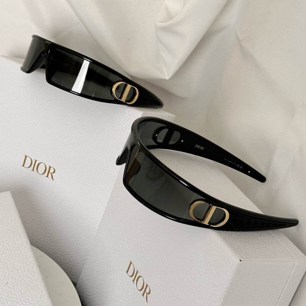 Dior winter25 VeryDiorM1U Sunglasses view 7