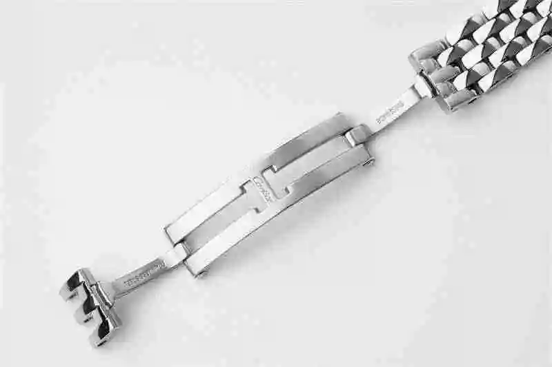 General Watches LK48 22X30MM Watch view 2
