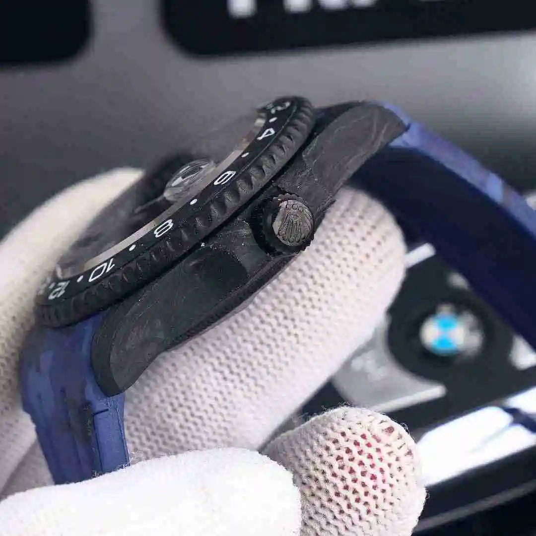 General Watches Full Carbon Fiber GMT Watch view 3