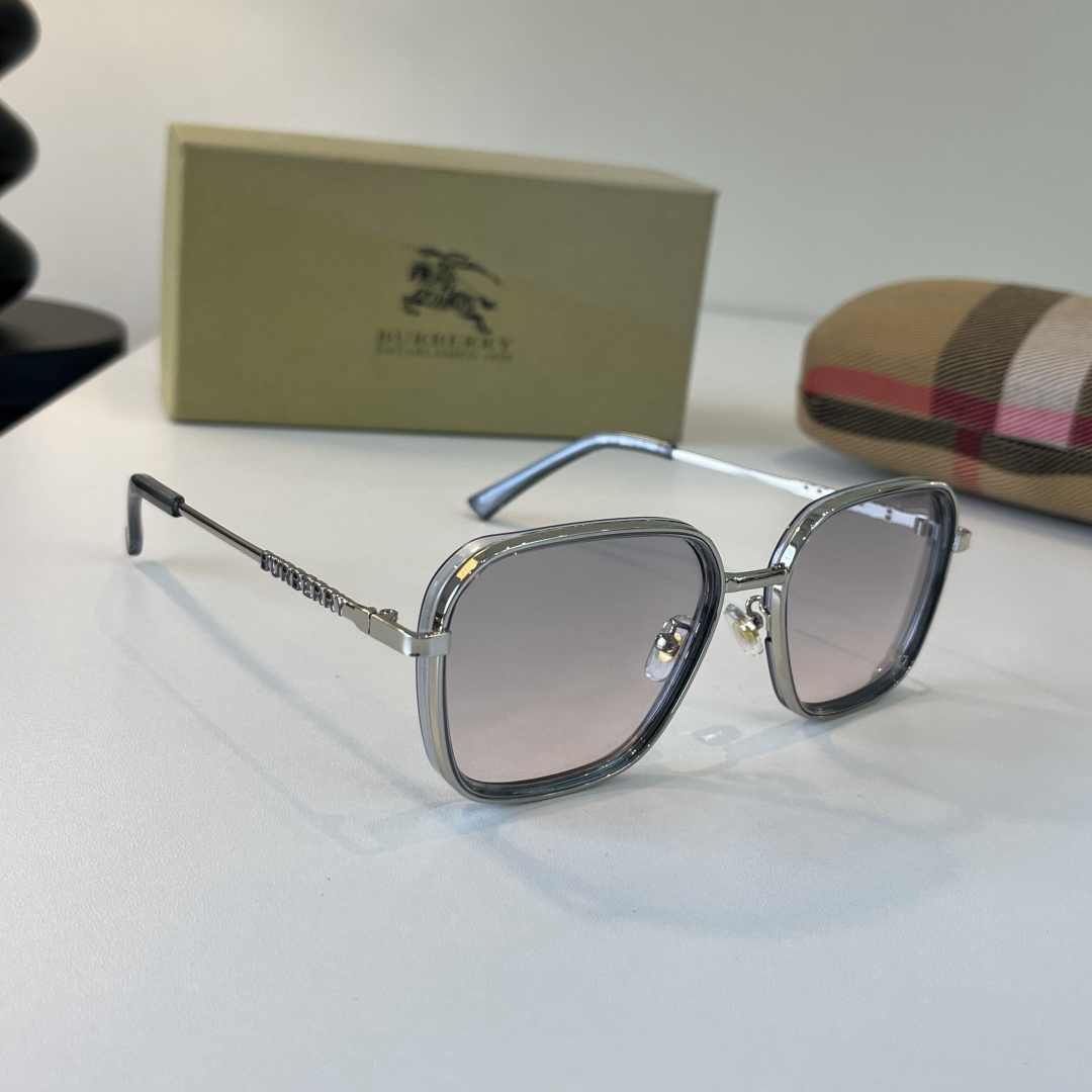 Burberry 2026 Sunglasses view 2