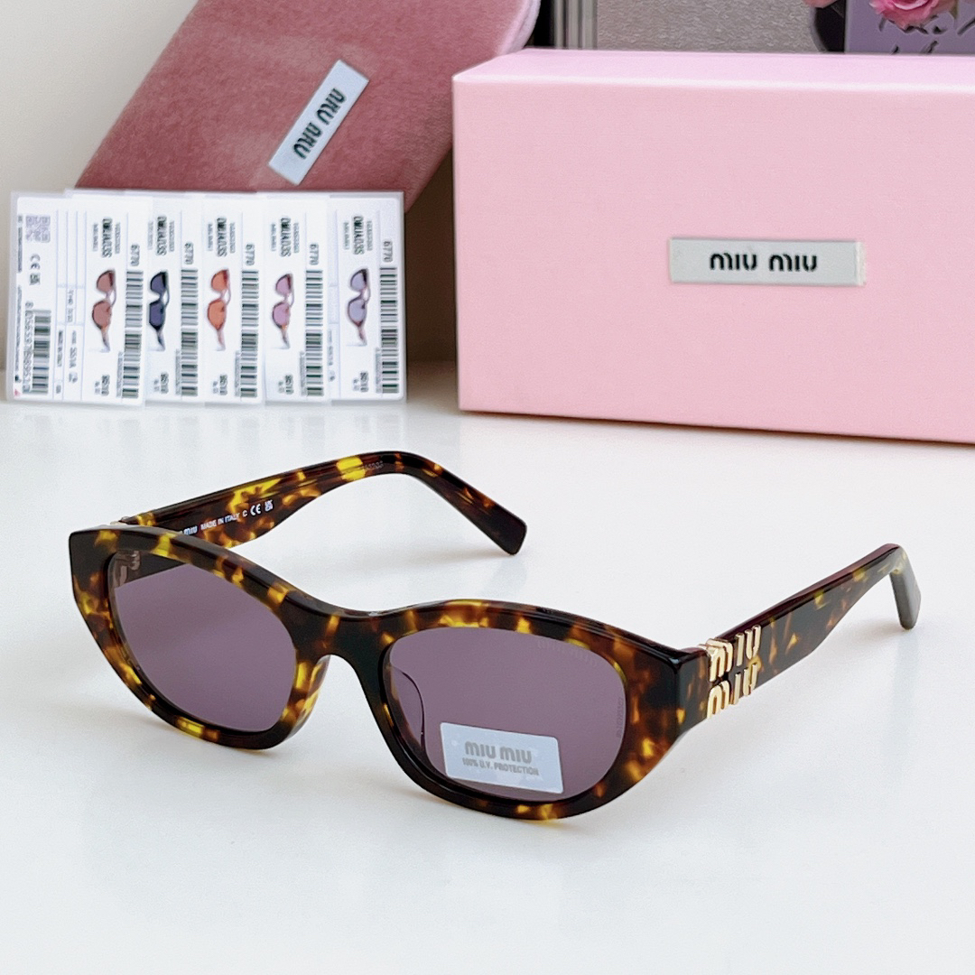 Miu Miu 11w SMUA03S Size 53-19-140 1408160 Sunglasses view 4
