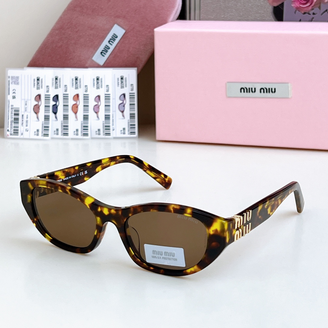 Miu Miu 11w SMUA03S Size 53-19-140 1408160 Sunglasses view 5