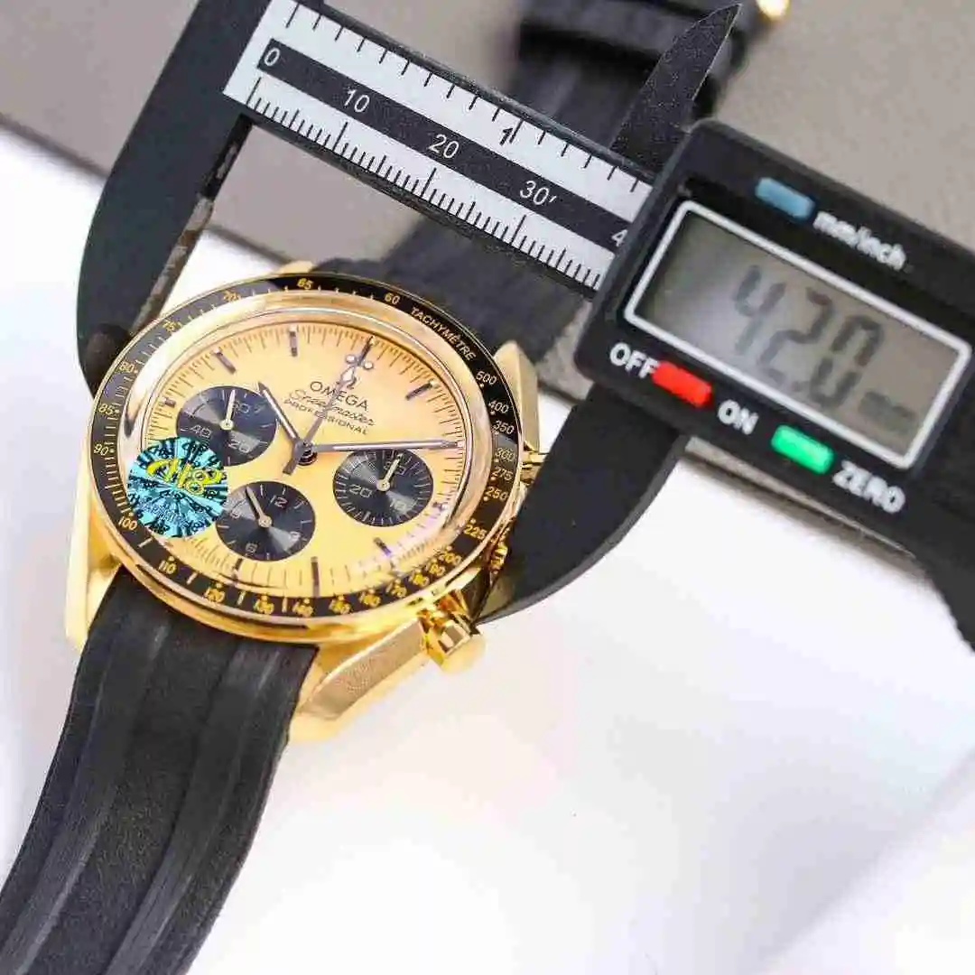 Omega New O me ga Speedmaster Series The case is 42mm Watch view 7