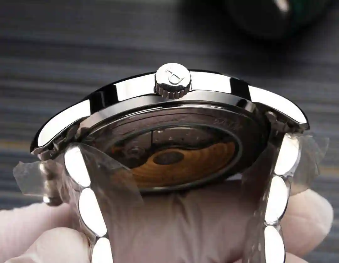 General Watches Piaget Earl White 1 Gold 1250 Watch view 4