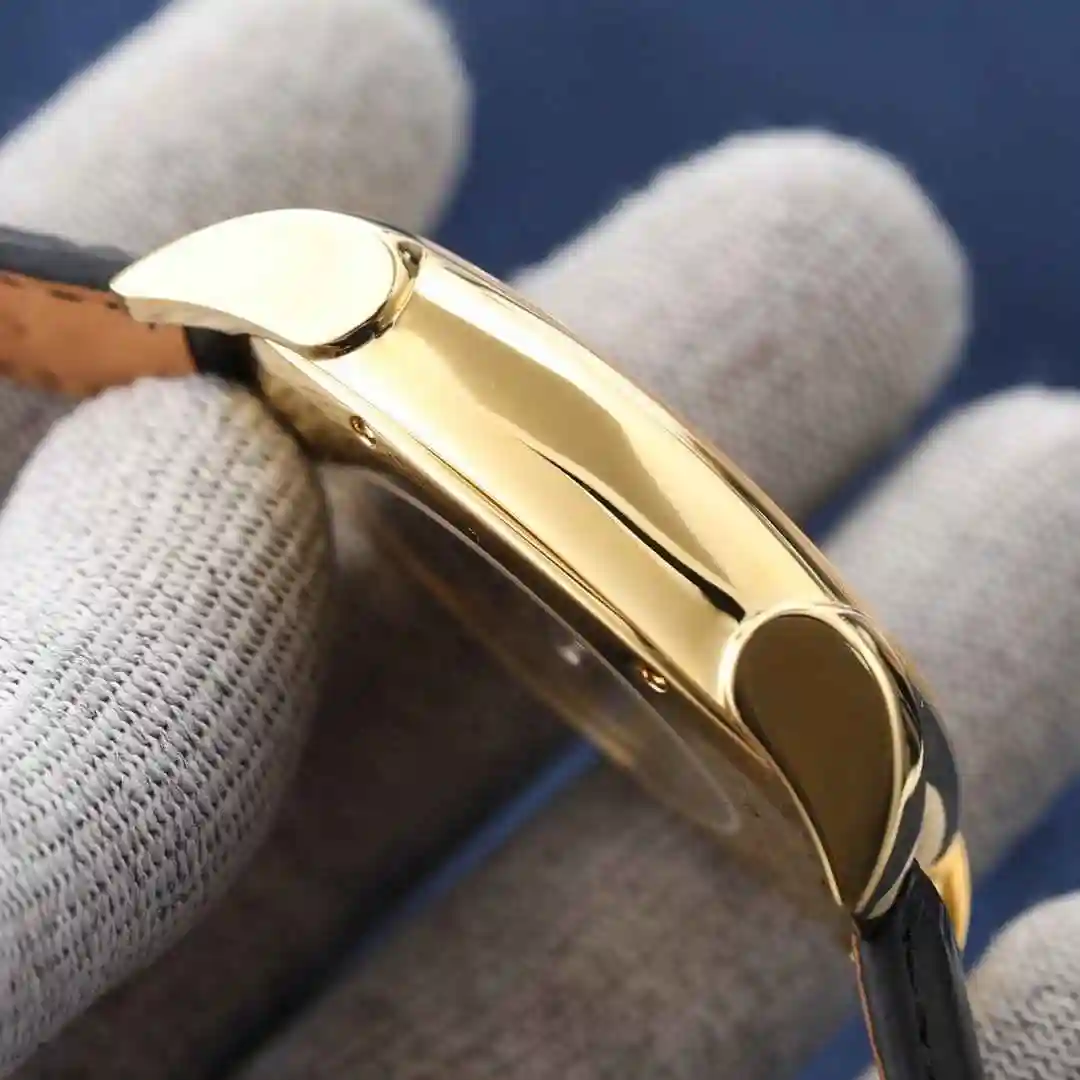 General Watches Palma Johnny White 1500 Gold 1550 Watch view 2