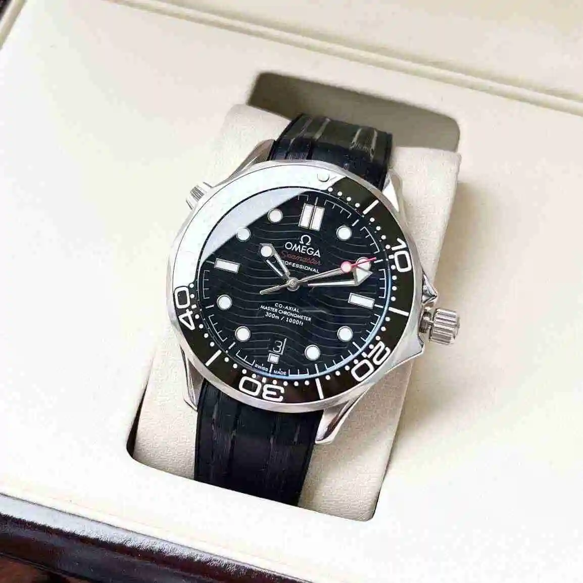 General Watches Omega Watch Men's Watch Paired with Original Fully Automatic Mechanical Movement Top Grade 316 Precision Steel Case with Mineral Super Strong Mirror Diameter 40mm KK05850 view 9