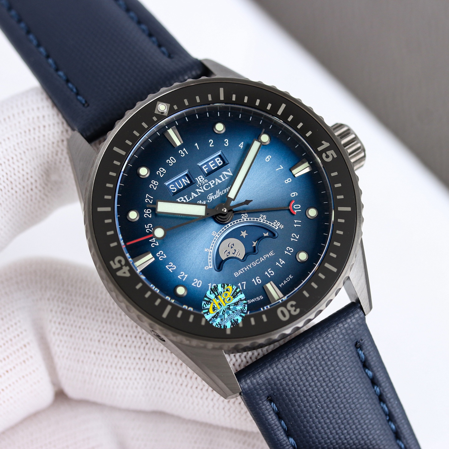 Ceramic Watch view 4