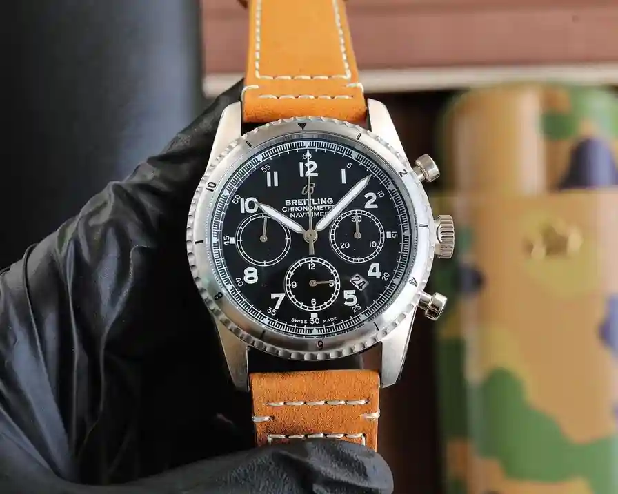 General Watches Breitling 600 Watch view 3