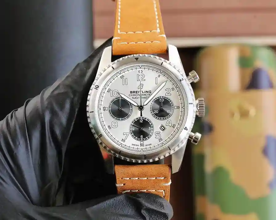 General Watches Breitling 600 Watch view 7