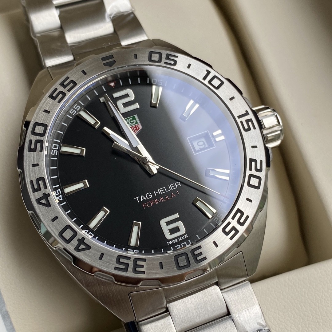 TAG Heuer Formula 1 Quartz 41mm Watch view 2
