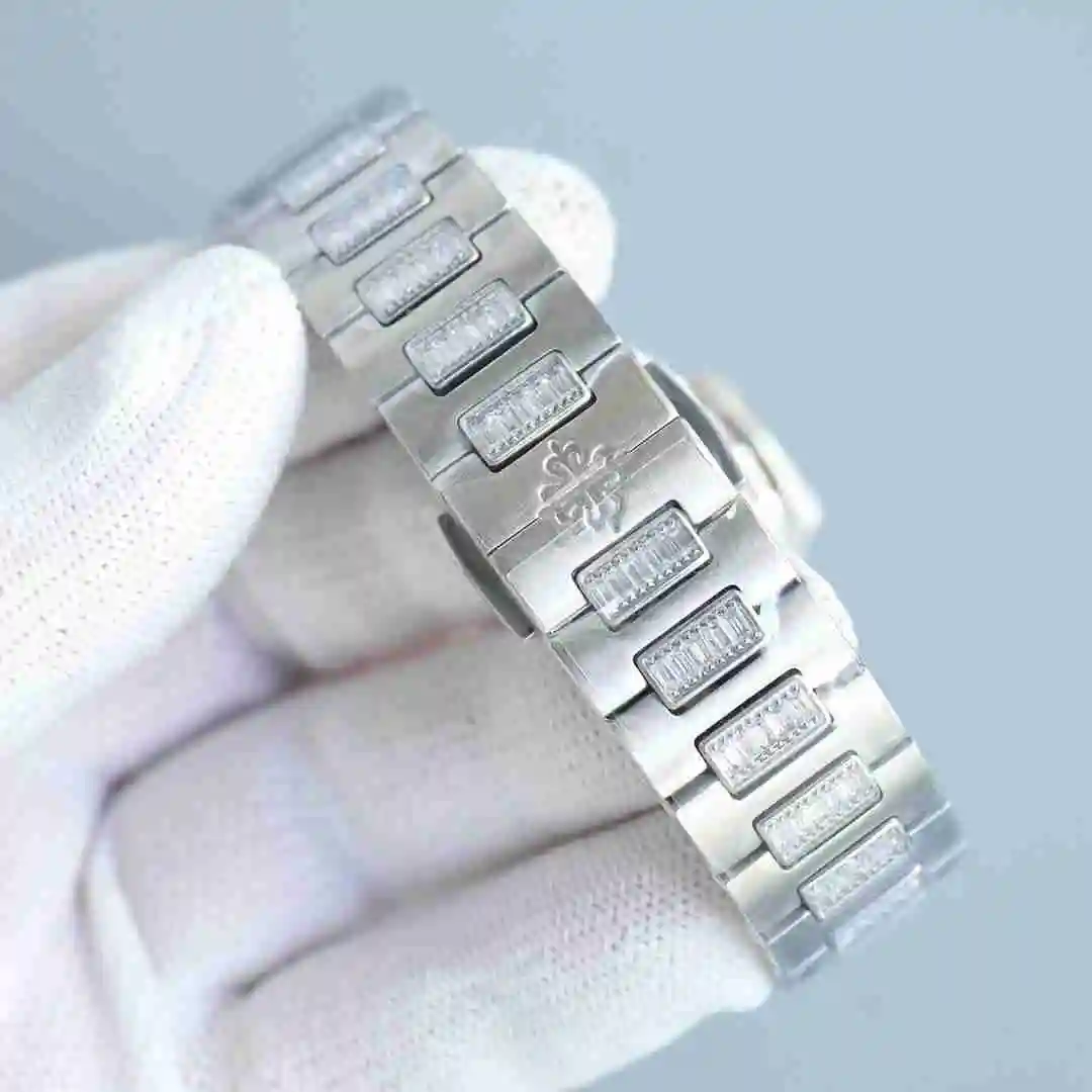 Patek Philippe Nautilus 7014 Watch view 2