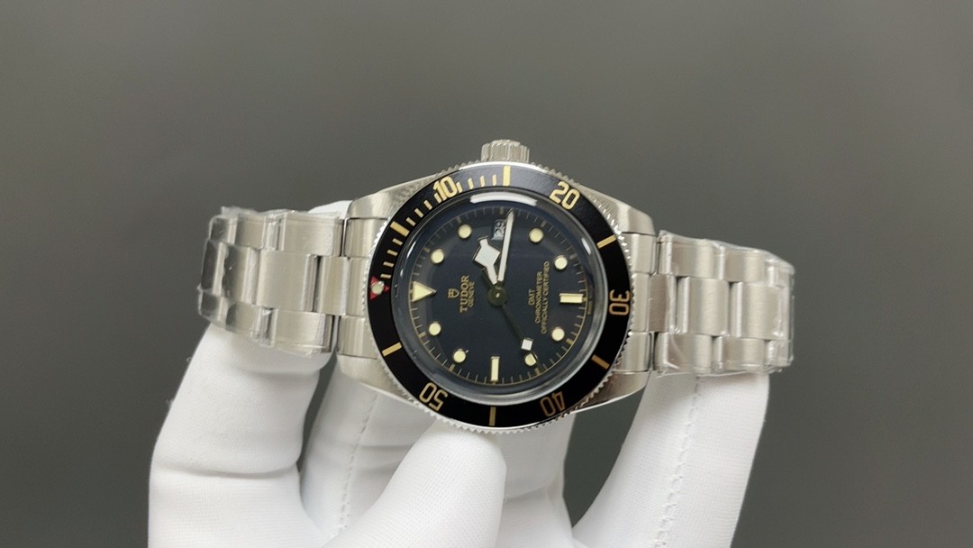 Rolex Submariner Stainless Steel Watch view 2