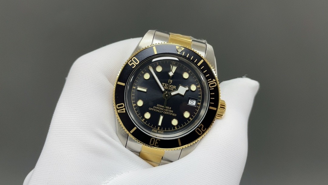 Rolex Submariner Stainless Steel Watch view 6