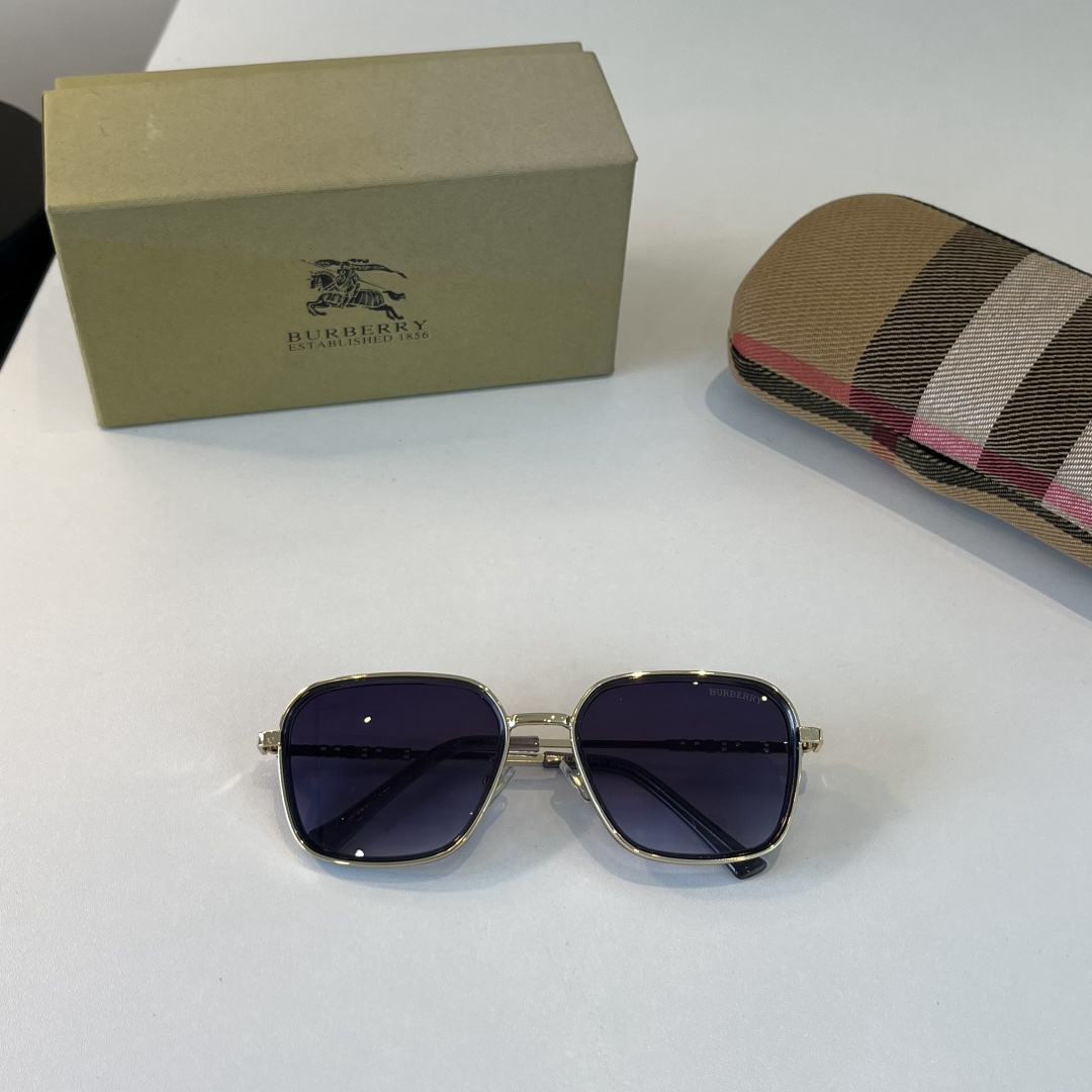 Burberry 2026 Sunglasses view 5
