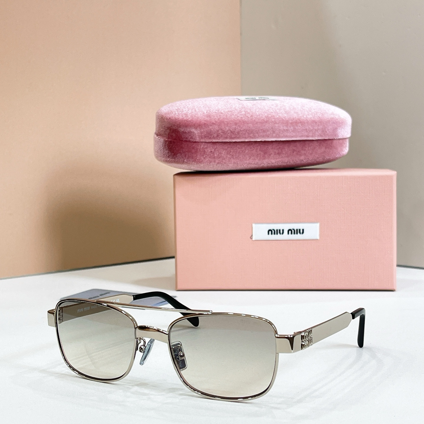 Miu Miu MIU M EL: SMUC52 Size 56-19-135 Sunglasses view 1