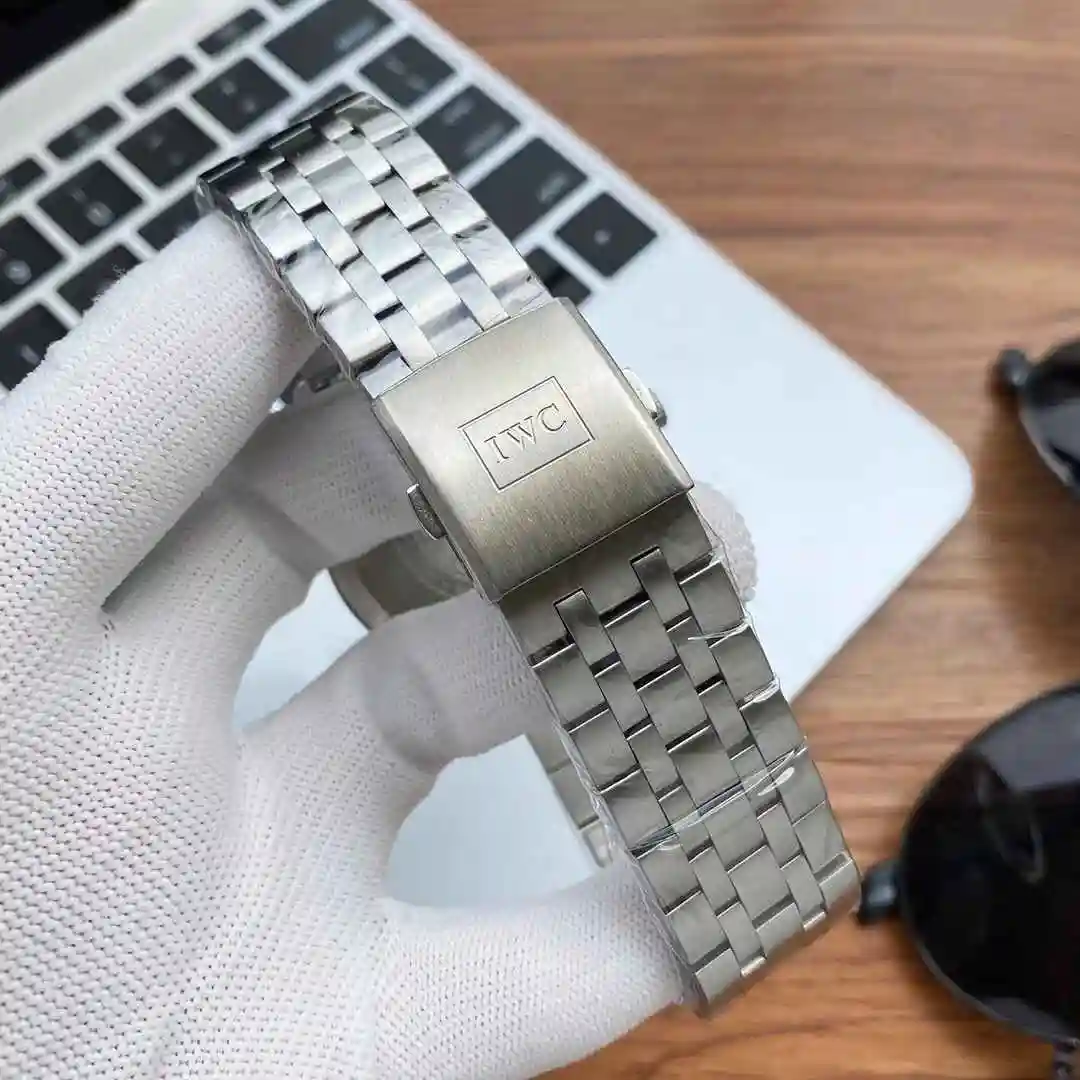 General Watches IWC Wan Guo 520 Watch view 2