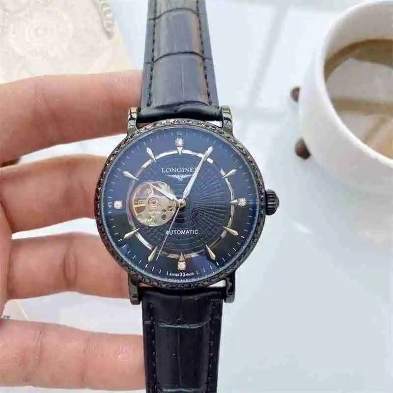 General Watches LK82 with a diameter of 43mm and a thickness of 12mm Watch view 5