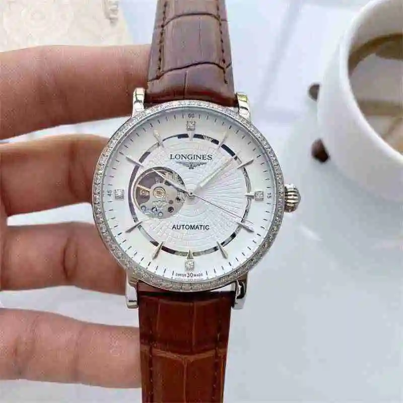 General Watches LK82 with a diameter of 43mm and a thickness of 12mm Watch view 8