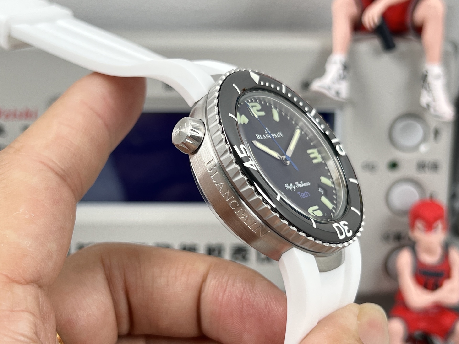 Automatic Watch view 7
