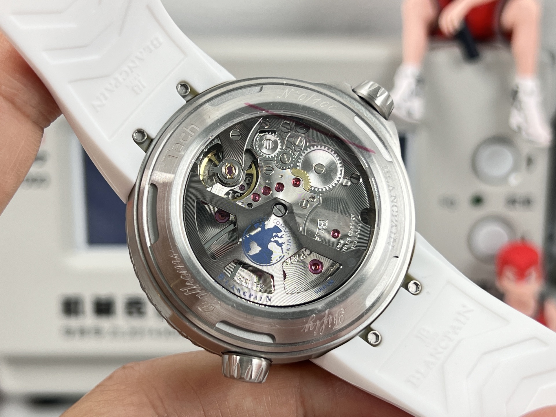 Automatic Watch view 8