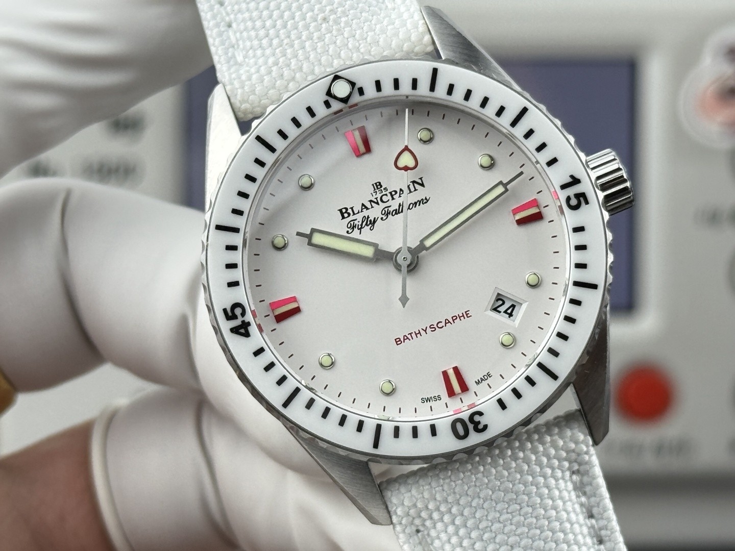 Ceramic Watch view 4