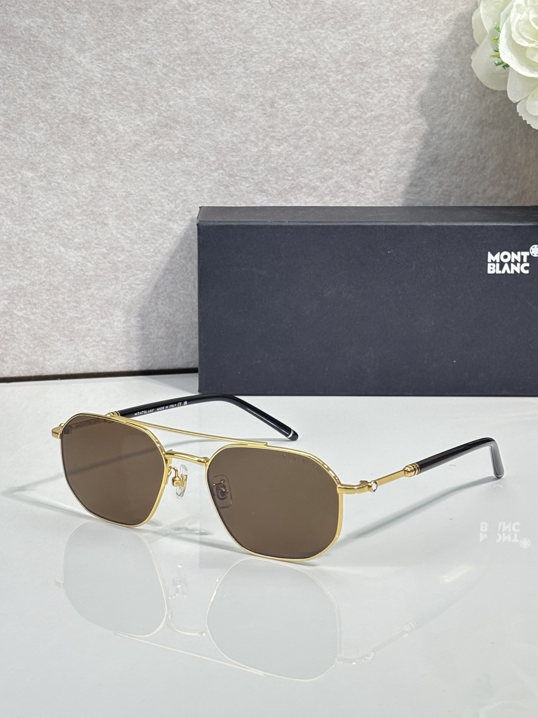MONT BLAN EL:MB0481S Size 55 20 Sunglasses view 1