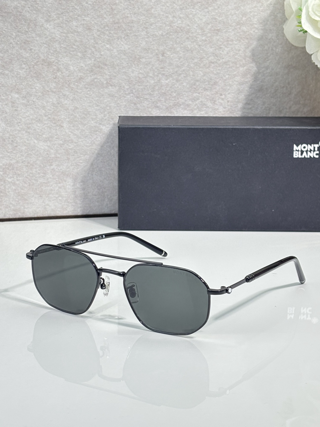 MONT BLAN EL:MB0481S Size 55 20 Sunglasses view 4