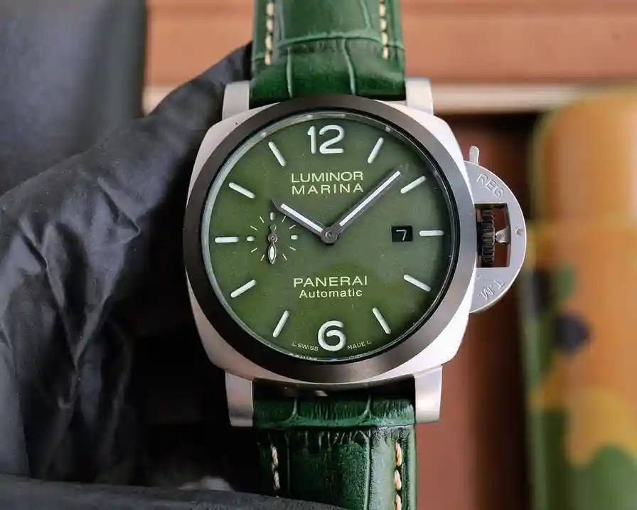 General Watches Panerai white 650 black 670 Watch view 2
