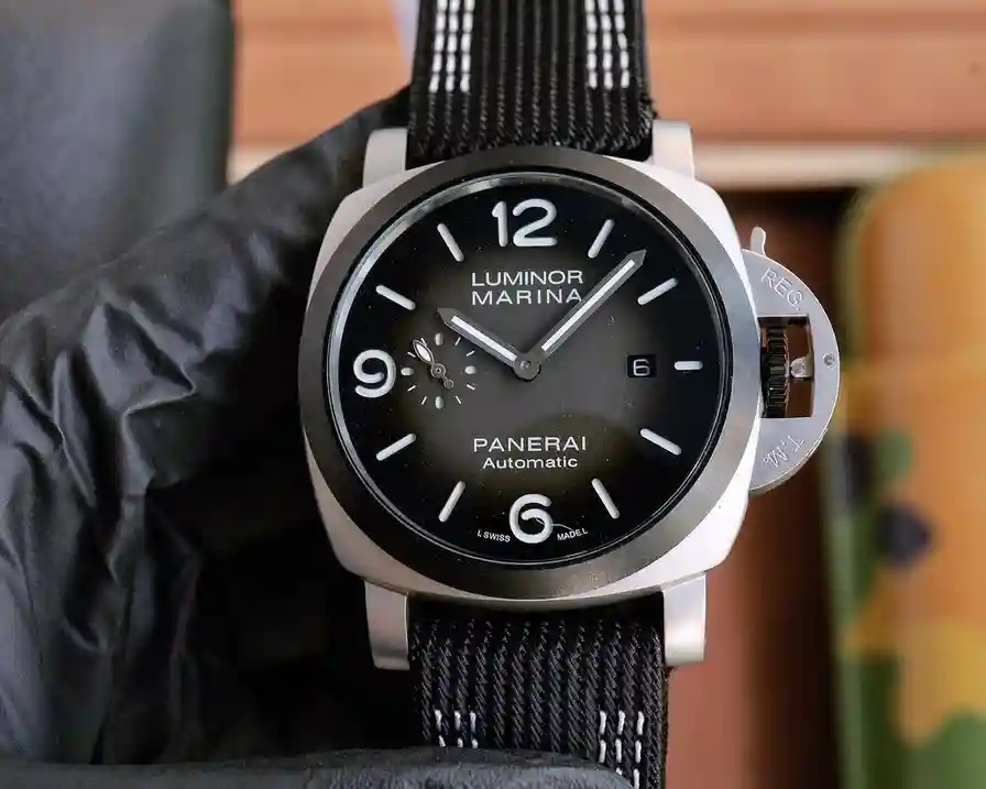 General Watches Panerai white 650 black 670 Watch view 5