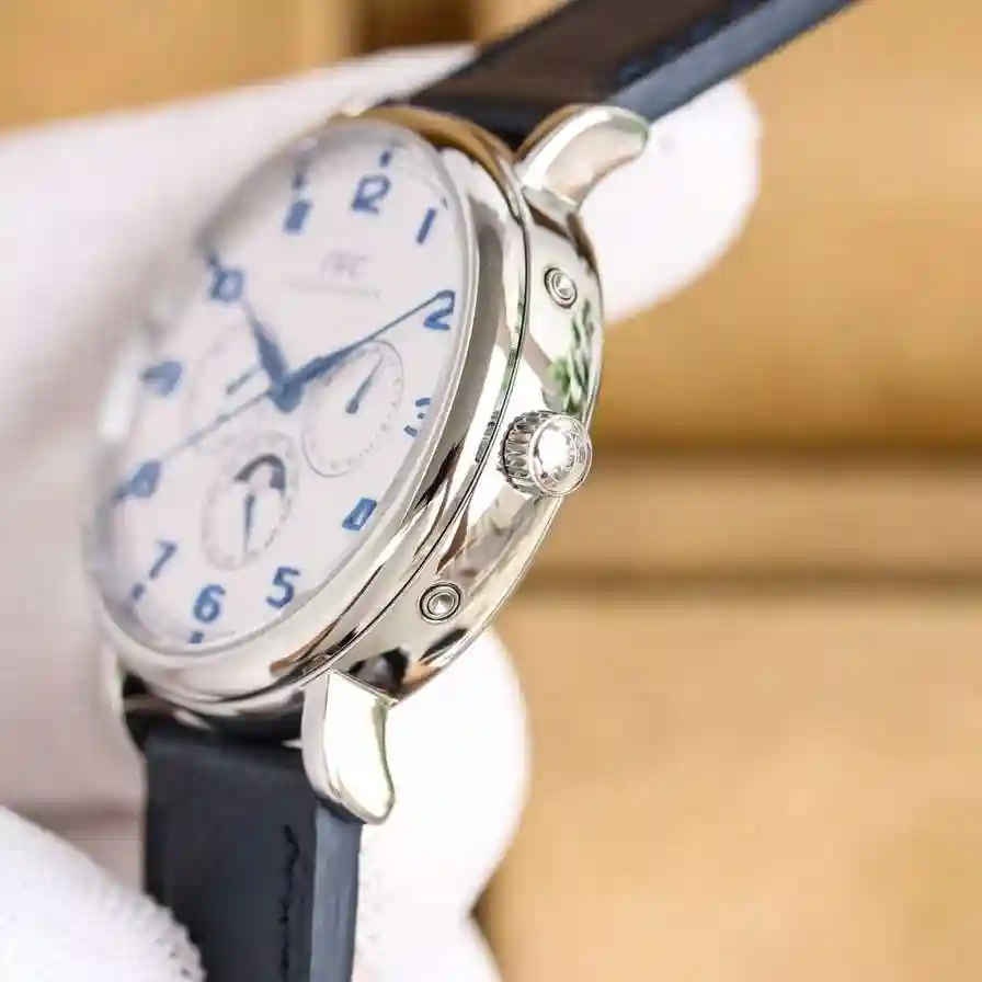 General Watches IWC Wan Guo Bai 1300 Gold 1350 Watch view 6