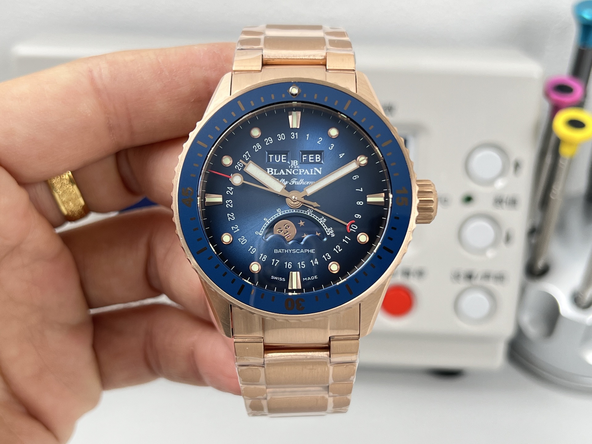 Ceramic Watch view 2