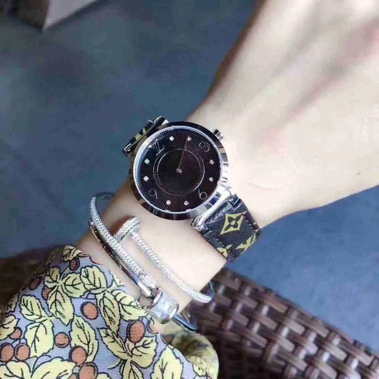General Watches LV watch for women with original fully automatic mechanical movement, top grade 316 precision steel case with mineral super strong mirror diameter 34mm KK02750 view 4