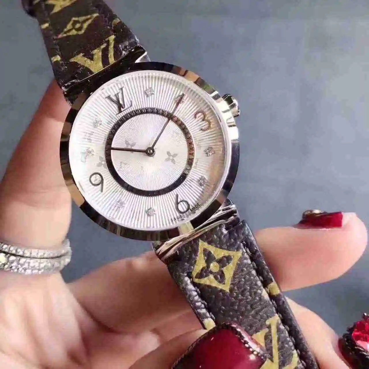 General Watches LV watch for women with original fully automatic mechanical movement, top grade 316 precision steel case with mineral super strong mirror diameter 34mm KK02750 view 9