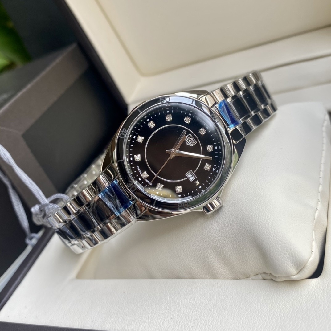 TAG Heuer Aquaracer Ceramic Quartz 33mm Watch view 3