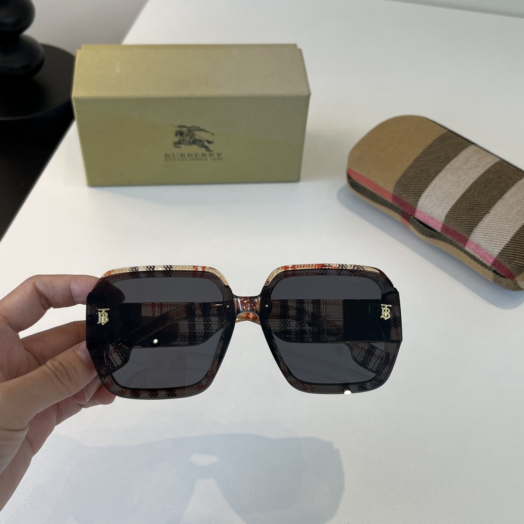 Burberry 2026 Sunglasses view 6