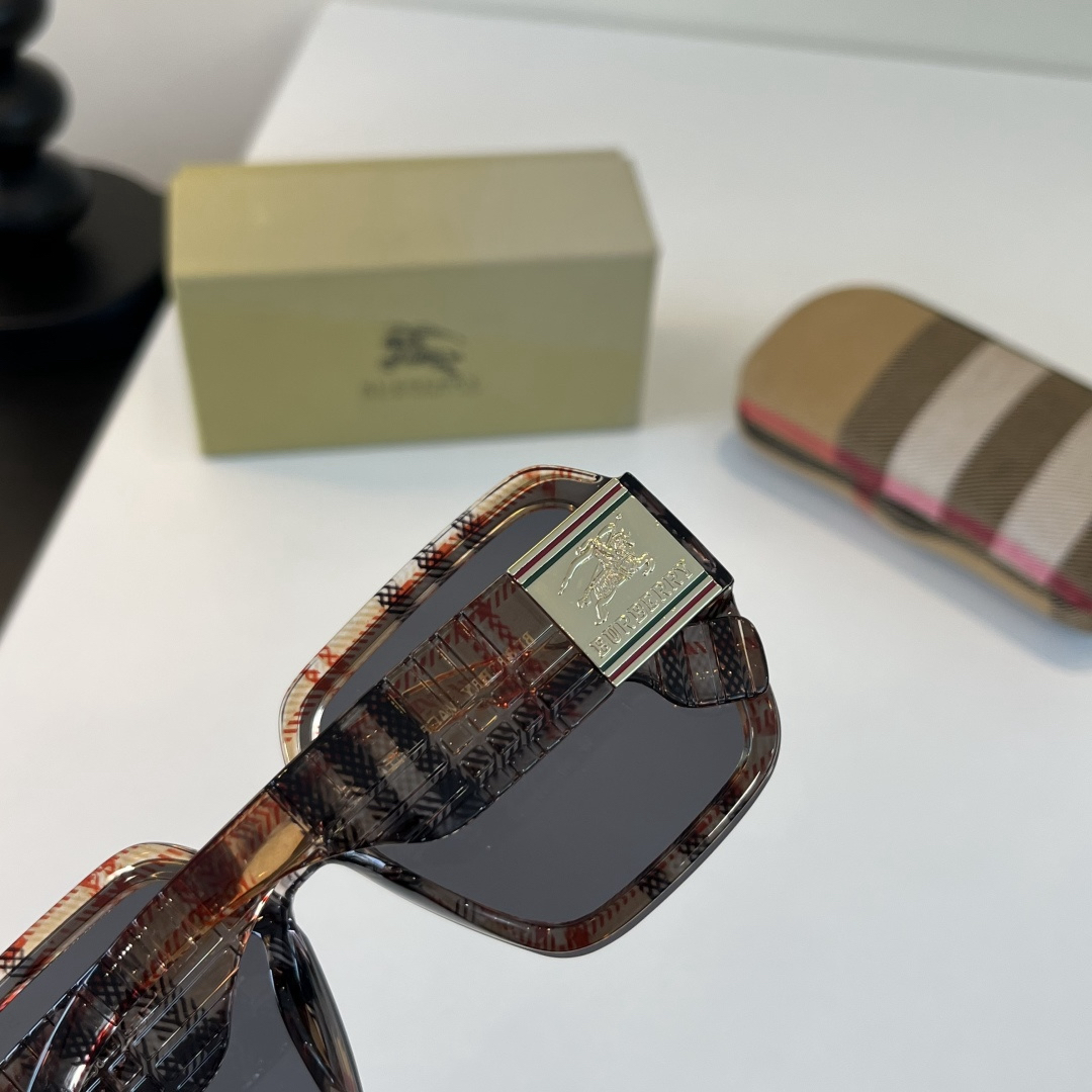 Burberry 2026 Sunglasses view 8