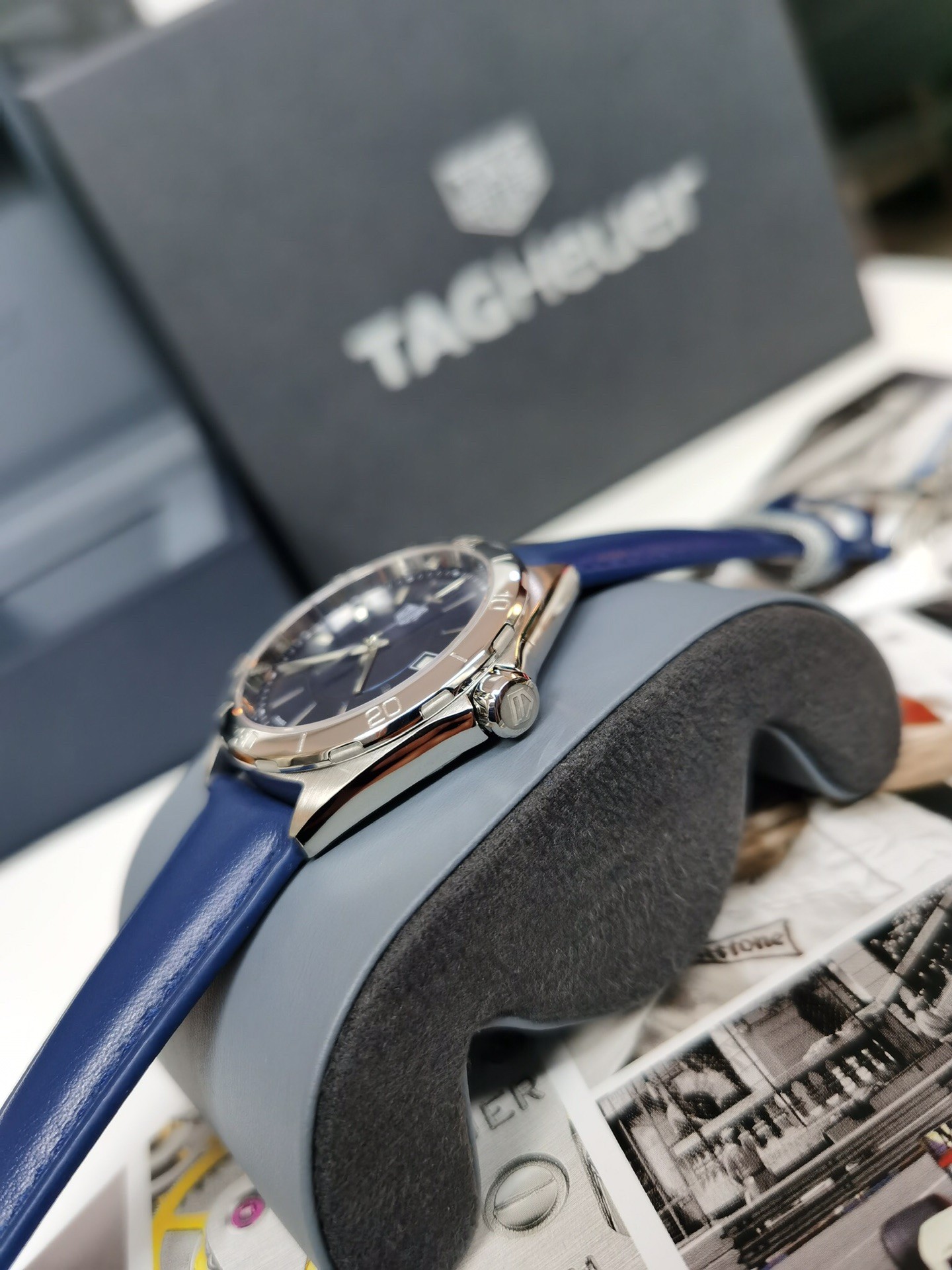 TAG Heuer Formula 1 Blue Dial Stainless Steel Quartz 35mm Watch view 4