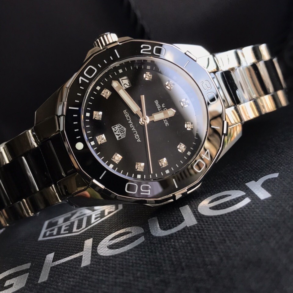 TAG Heuer Aquaracer Ceramic Quartz 35mm Watch view 5
