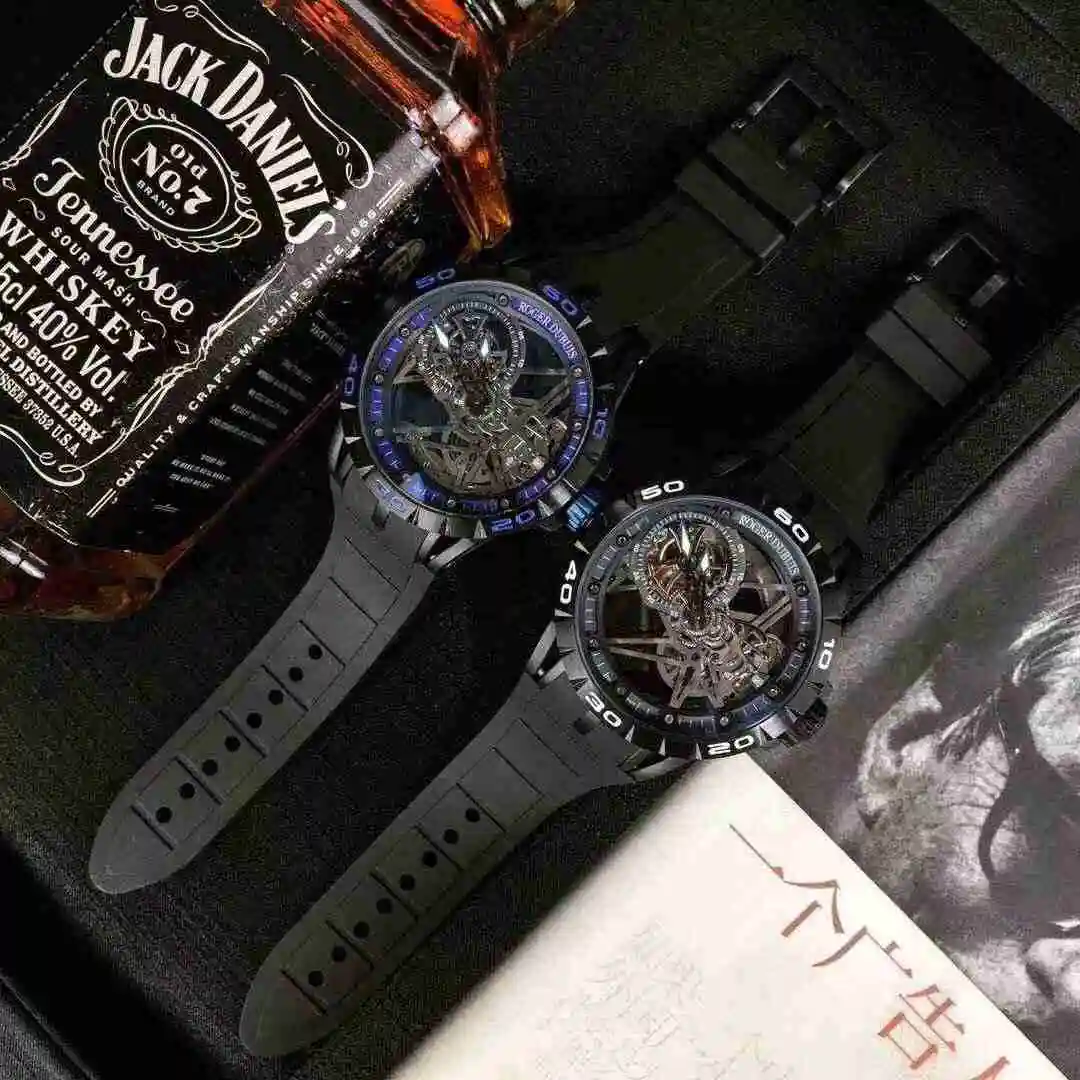General Watches Roger Dubby 570 rose 590 Watch view 2