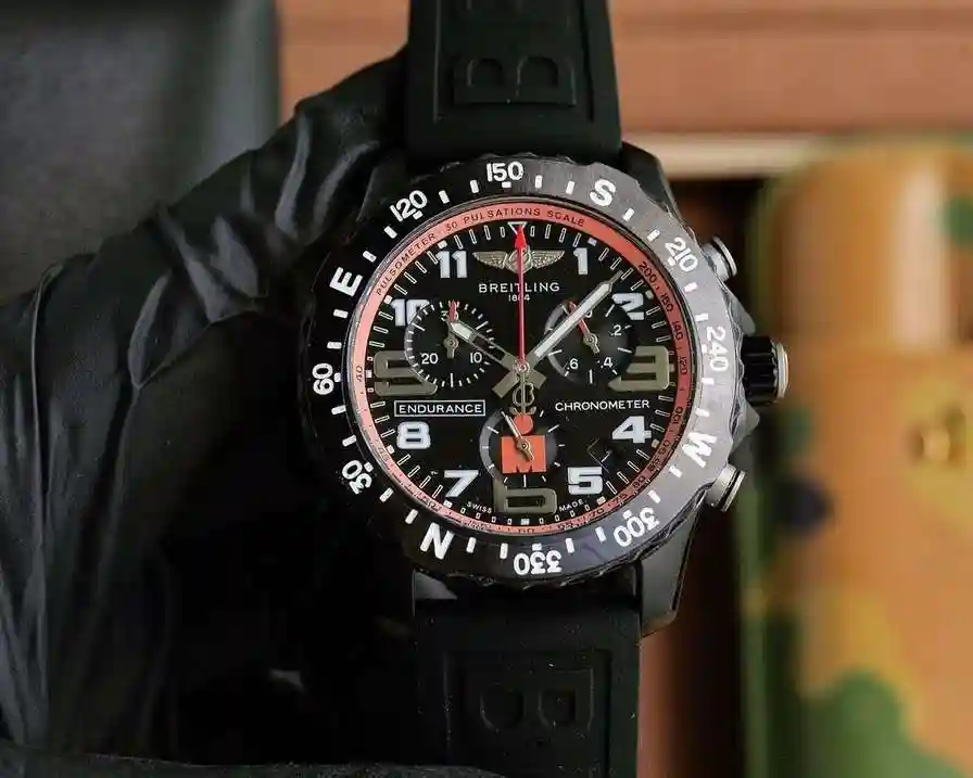 General Watches Breitling 750 Watch view 3