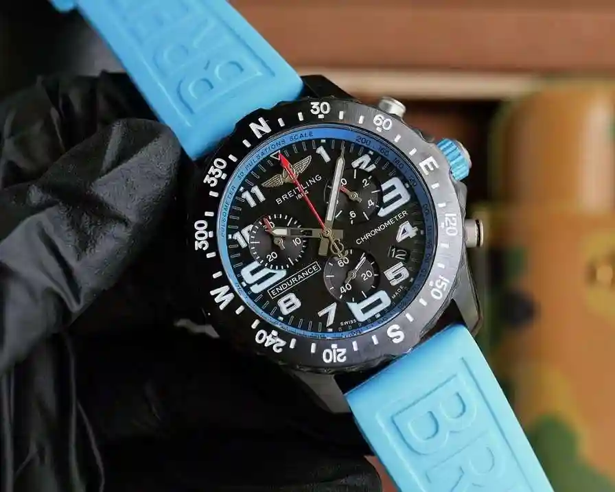 General Watches Breitling 750 Watch view 4