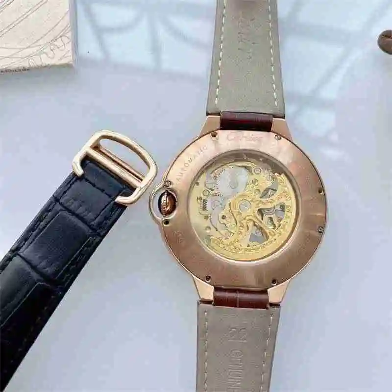 General Watches LK56 with a diameter of 43mm and a thickness of 13mm Watch view 2