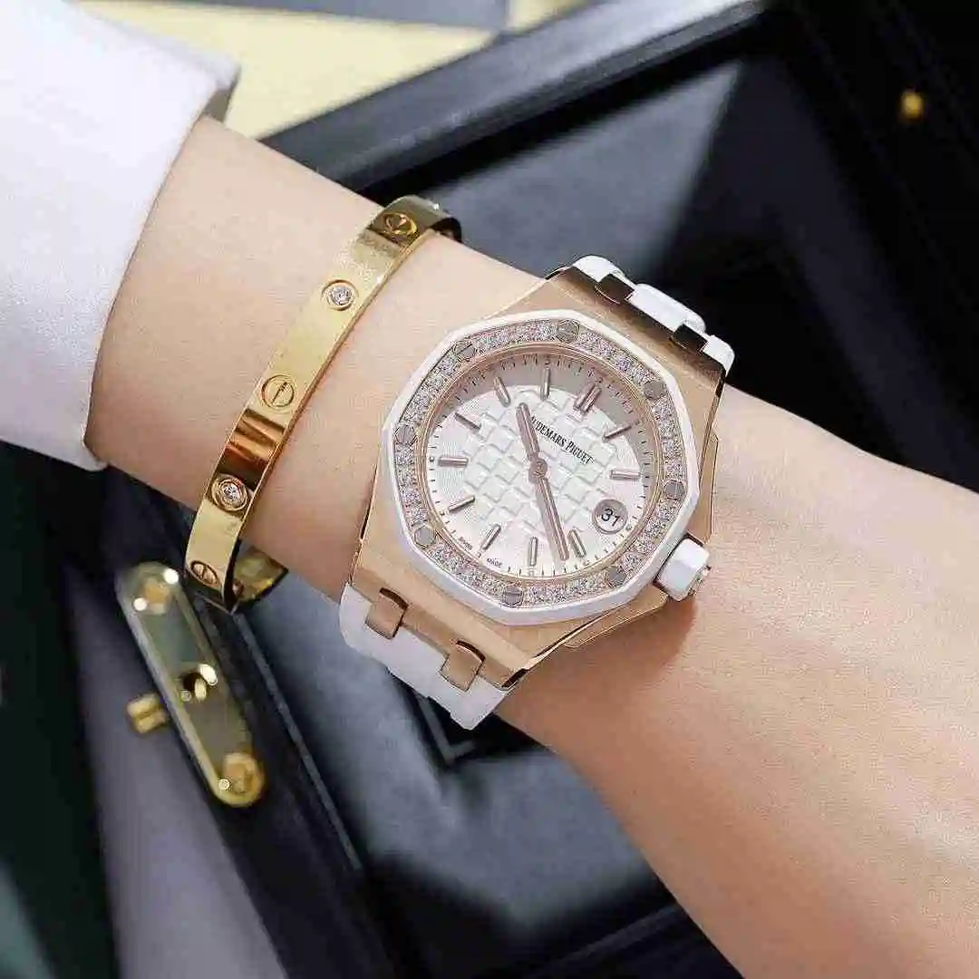 Audemars Piguet AP67540 Royal Oak Offshore Series Watch view 4