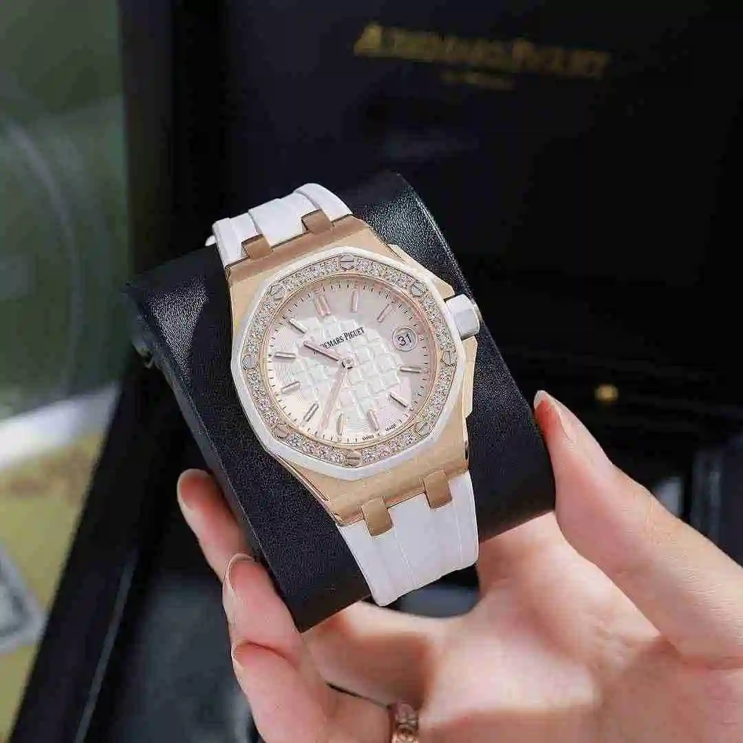 Audemars Piguet AP67540 Royal Oak Offshore Series Watch view 7