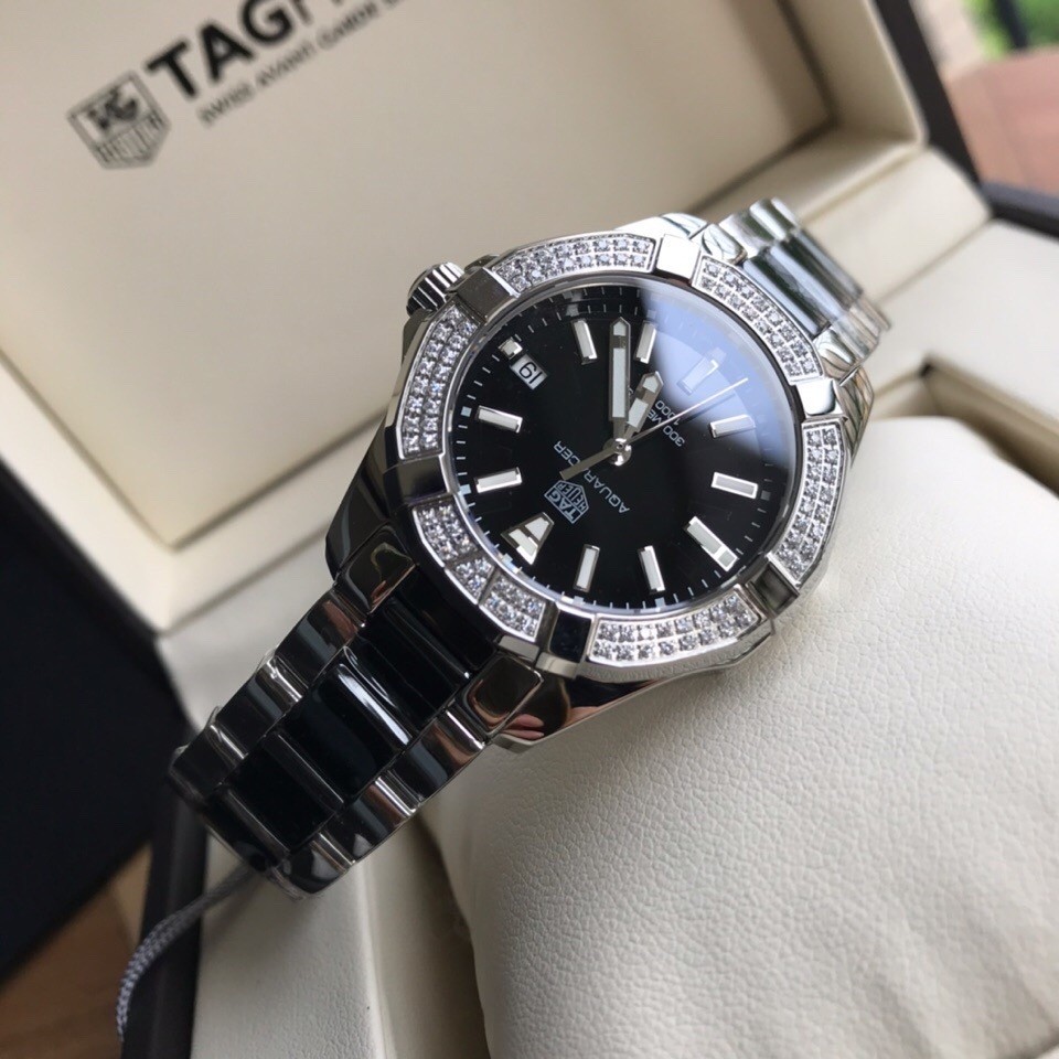 TAG Heuer Aquaracer Ceramic Quartz 35mm Watch view 3