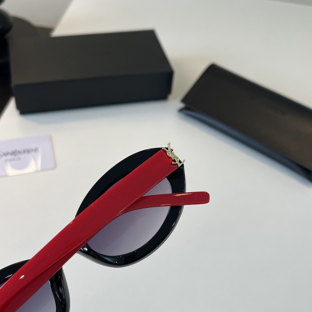 Saint Laurent YSL Sunglasses view 7