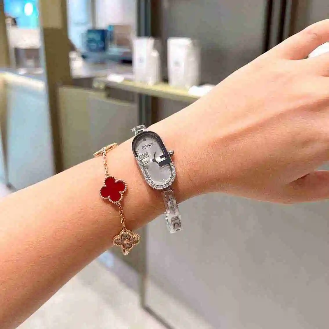 General Watches Fendi Fendi Watch Women's Watch Paired with Original Fully Automatic Mechanical Movement Top Grade 316 Precision Steel Case with Mineral Super Strong Mirror Diameter 17 x 32mm KK03650 view 3