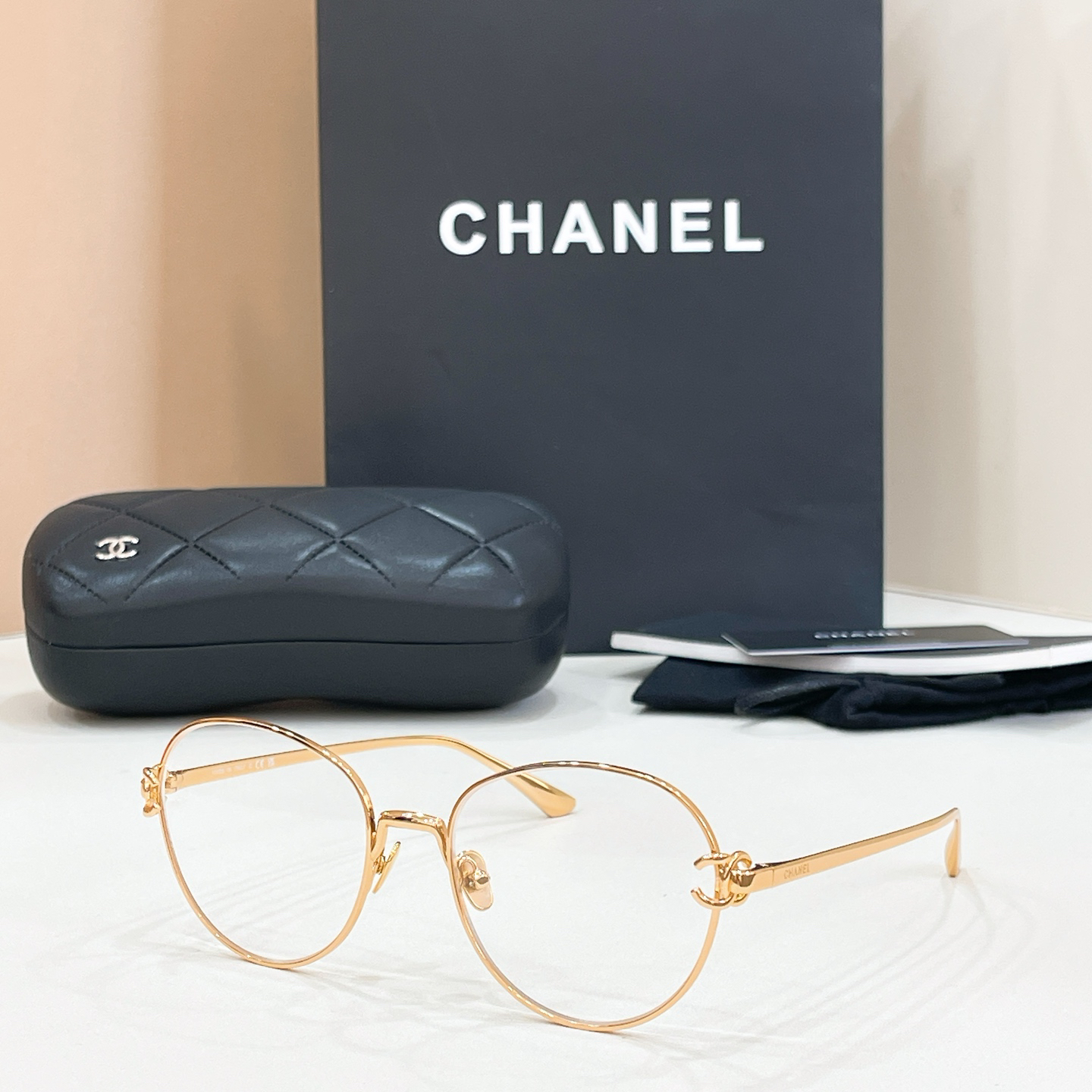 CHANE EL:2234 Size 53-18-145 Sunglasses view 1