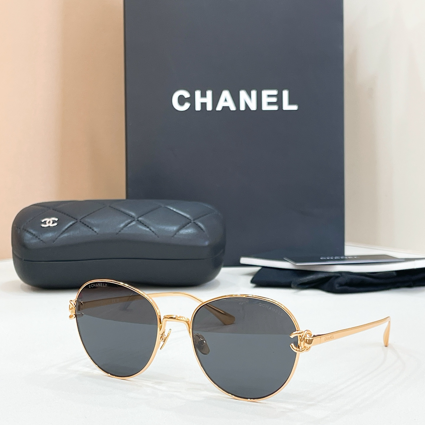 CHANE EL:2234 Size 53-18-145 Sunglasses view 4